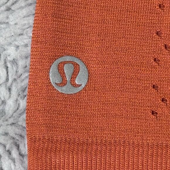 LULULEMON BREEZE BY LONGSLEEVE PERFORATED WOMENS SHIRT SZ 6 EUC - Picture 5 of 7